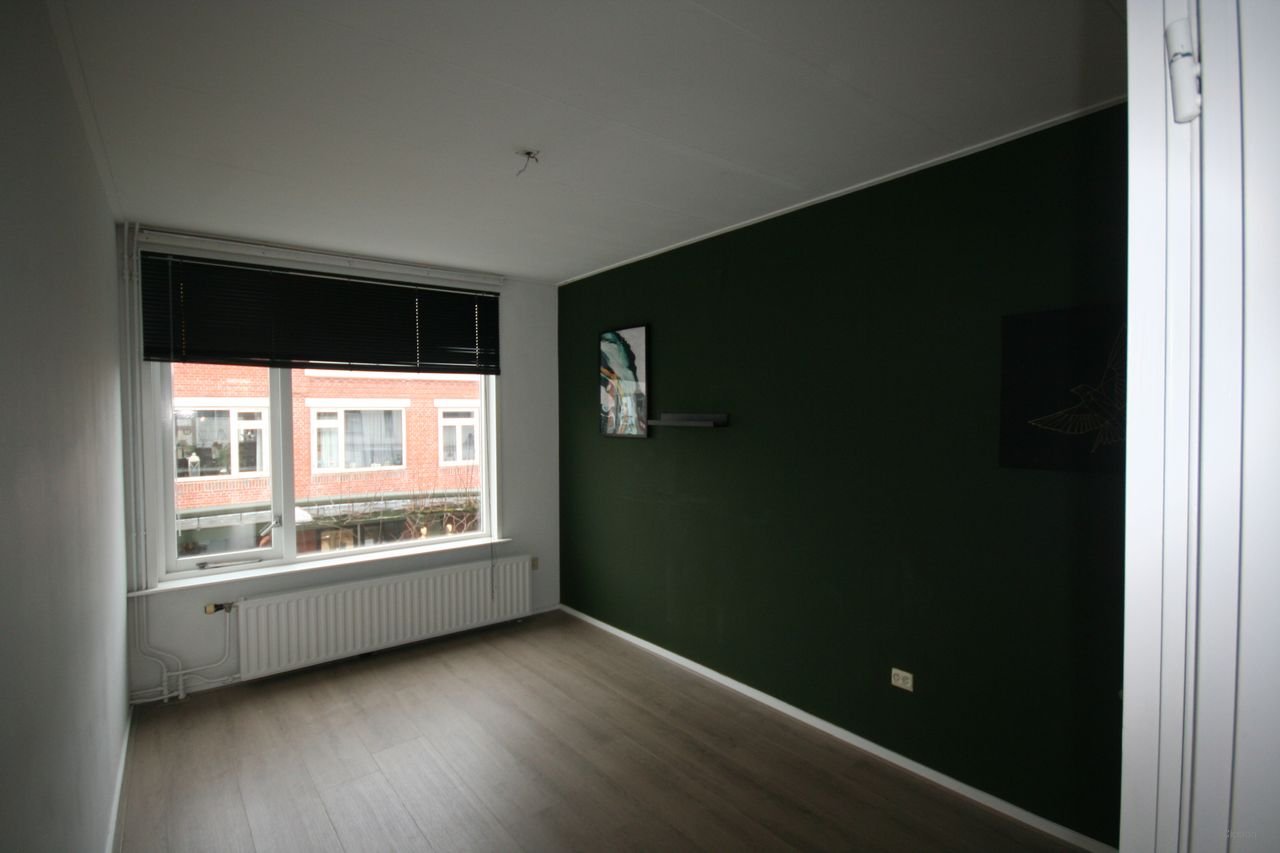 Spacious apartment with roof terrace on the Voorstraat - Image 7