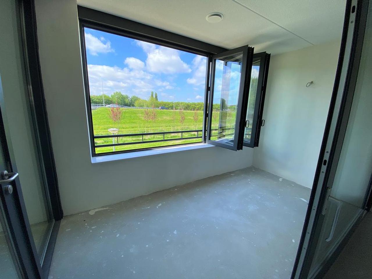 A++ Apartment with Balcony and Parking Space - Image 4