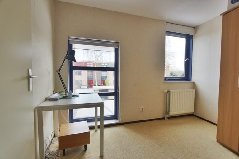 Ruime gezinswoning met serre in Almere - Afbeelding 20