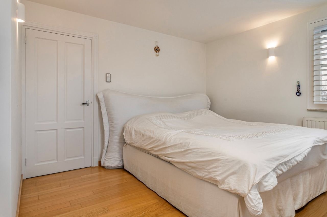 Vrijstaand huis van 334m² in Amerikaanse wijk - Afbeelding 13