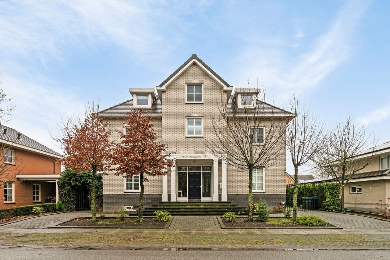 Vrijstaand huis van 334m² in Amerikaanse wijk - Afbeelding 2