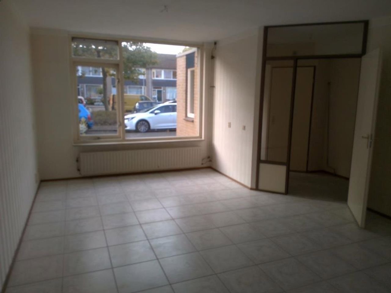 Licht huis met tuin in Hoogvliet - Afbeelding 2