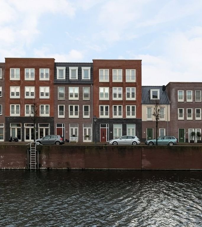 Royaal 4-kamer appartement met parking - Afbeelding 1