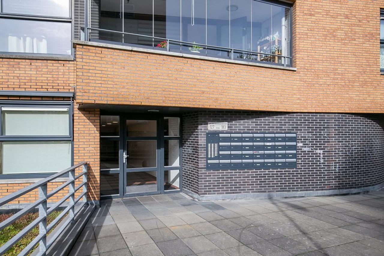 3-kamerappartement met balkon en parkeerplek - Afbeelding 2