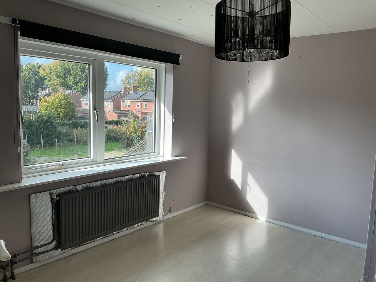 Ruime 4-kamer woning met tuin in Valthermond - Afbeelding 1