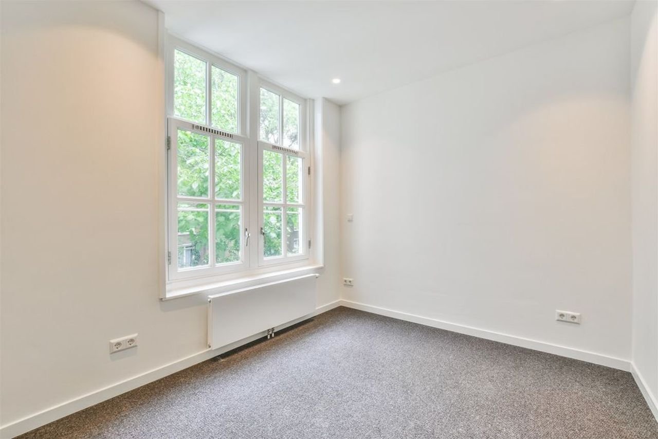 Licht 3-kamerappartement in hartje Pijp - Afbeelding 10