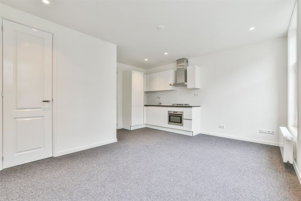 Licht 3-kamerappartement in hartje Pijp - Afbeelding 3