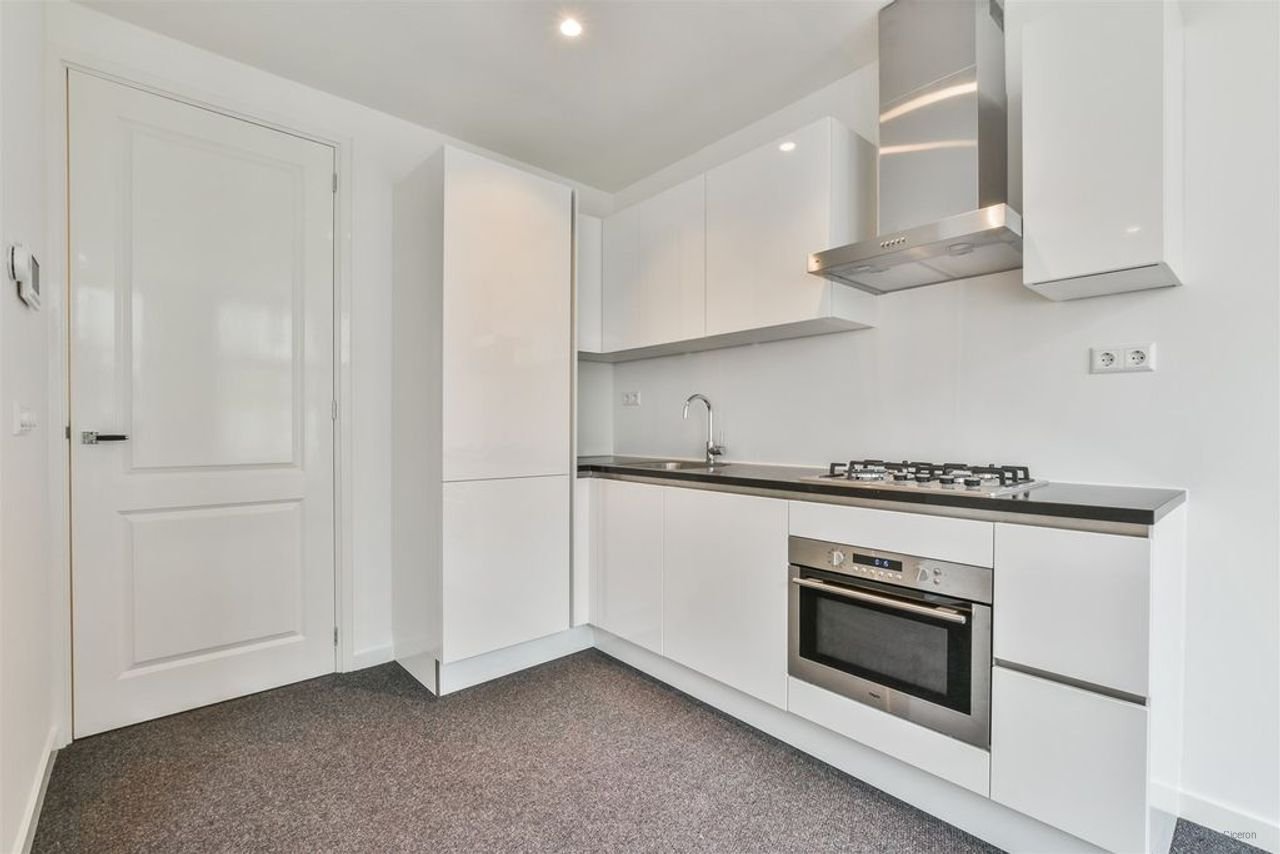Licht 3-kamerappartement in hartje Pijp - Afbeelding 4