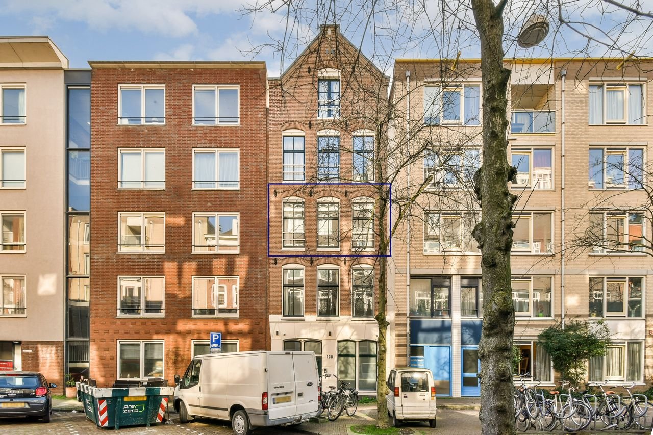 Licht 3-kamerappartement in hartje Pijp - Afbeelding 1