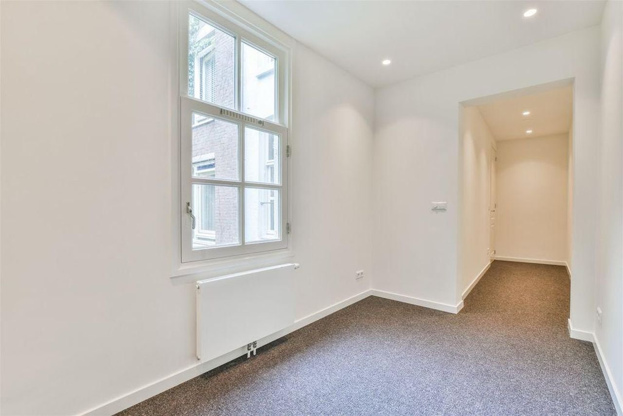 Licht 3-kamerappartement in hartje Pijp - Afbeelding 13