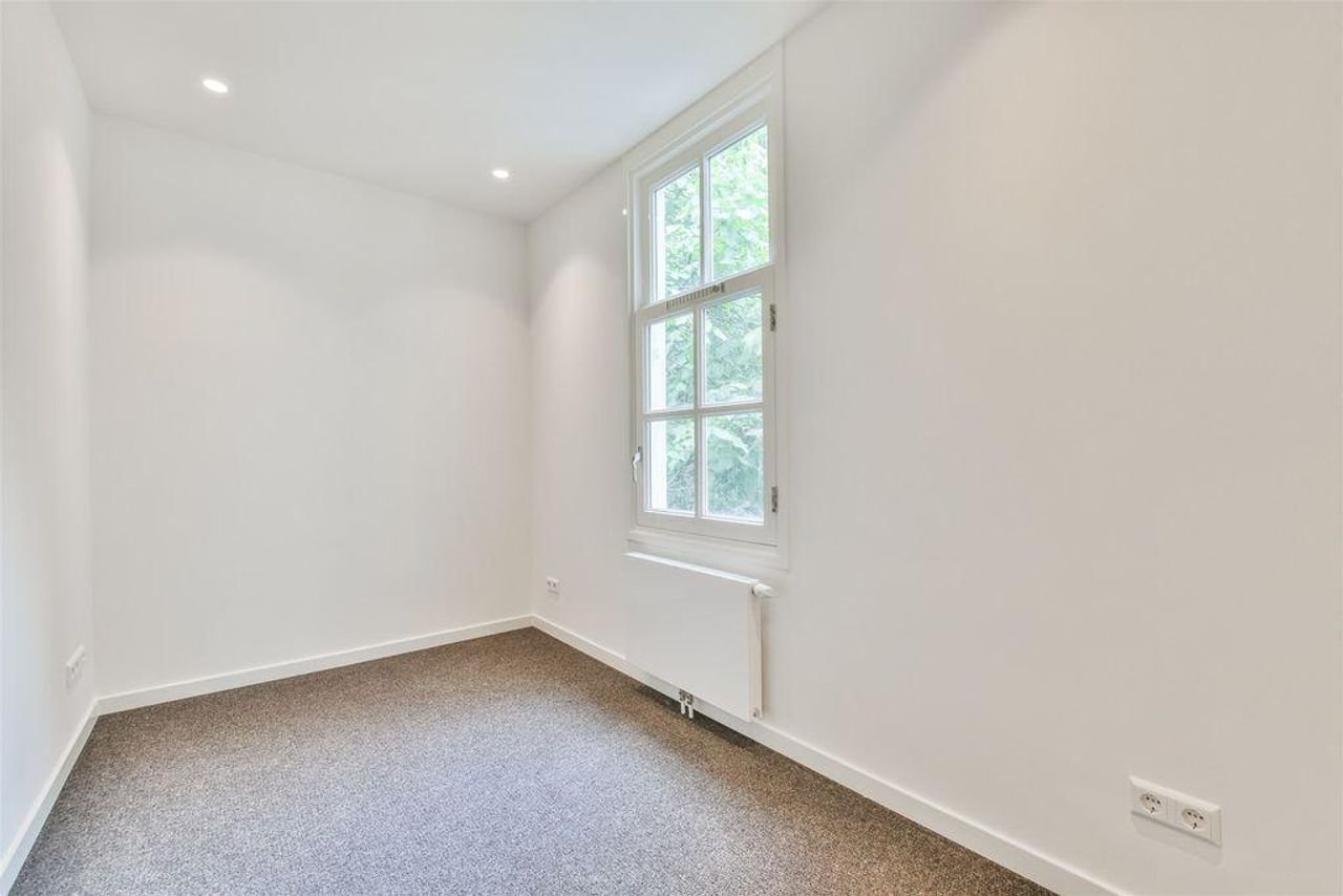 Licht 3-kamerappartement in hartje Pijp - Afbeelding 12