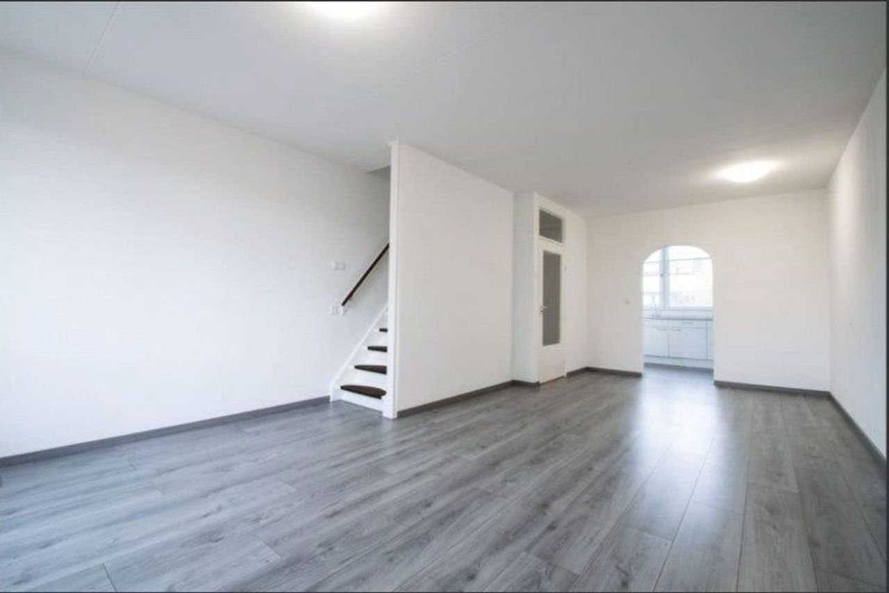 Modern house in the Kastelenbuurt - Image 8