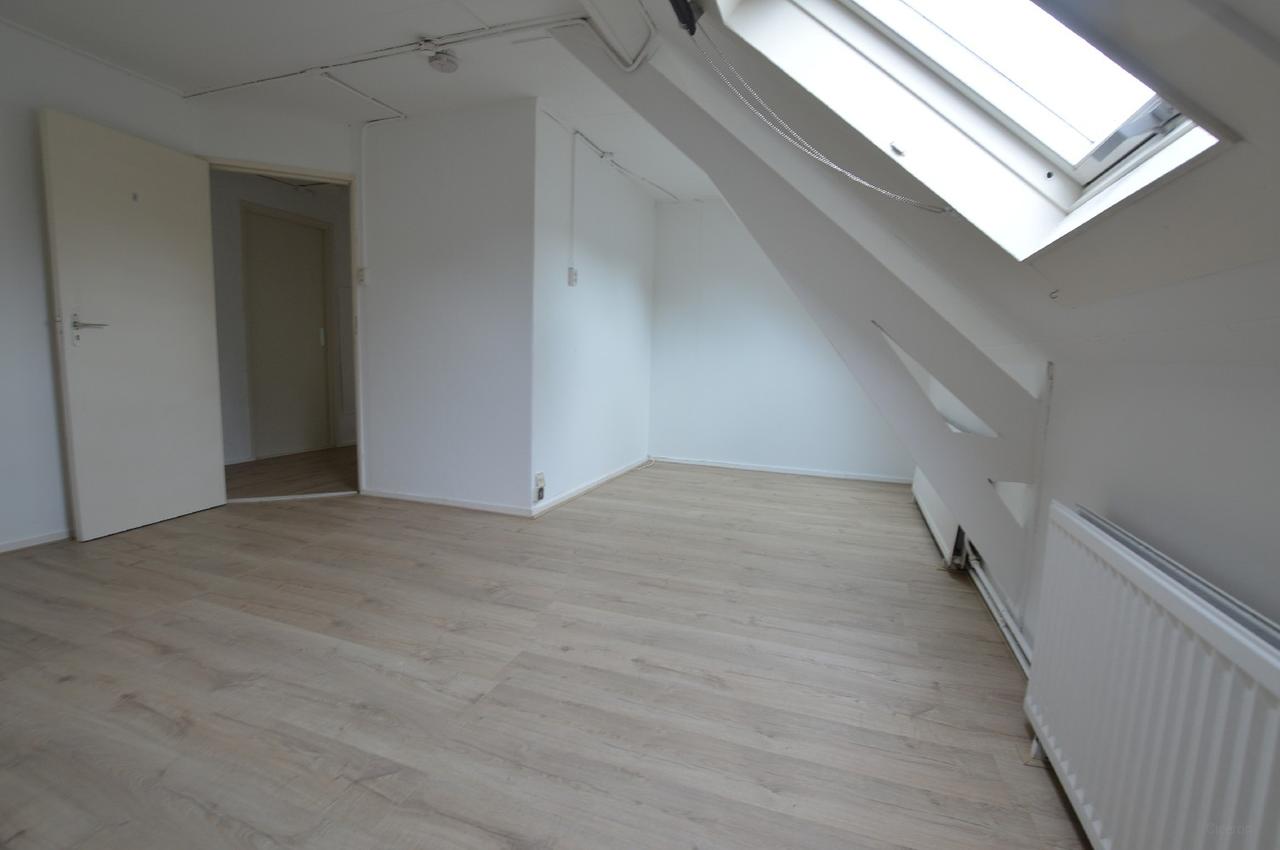 16 m² room with sink in Assendorp - Image 3