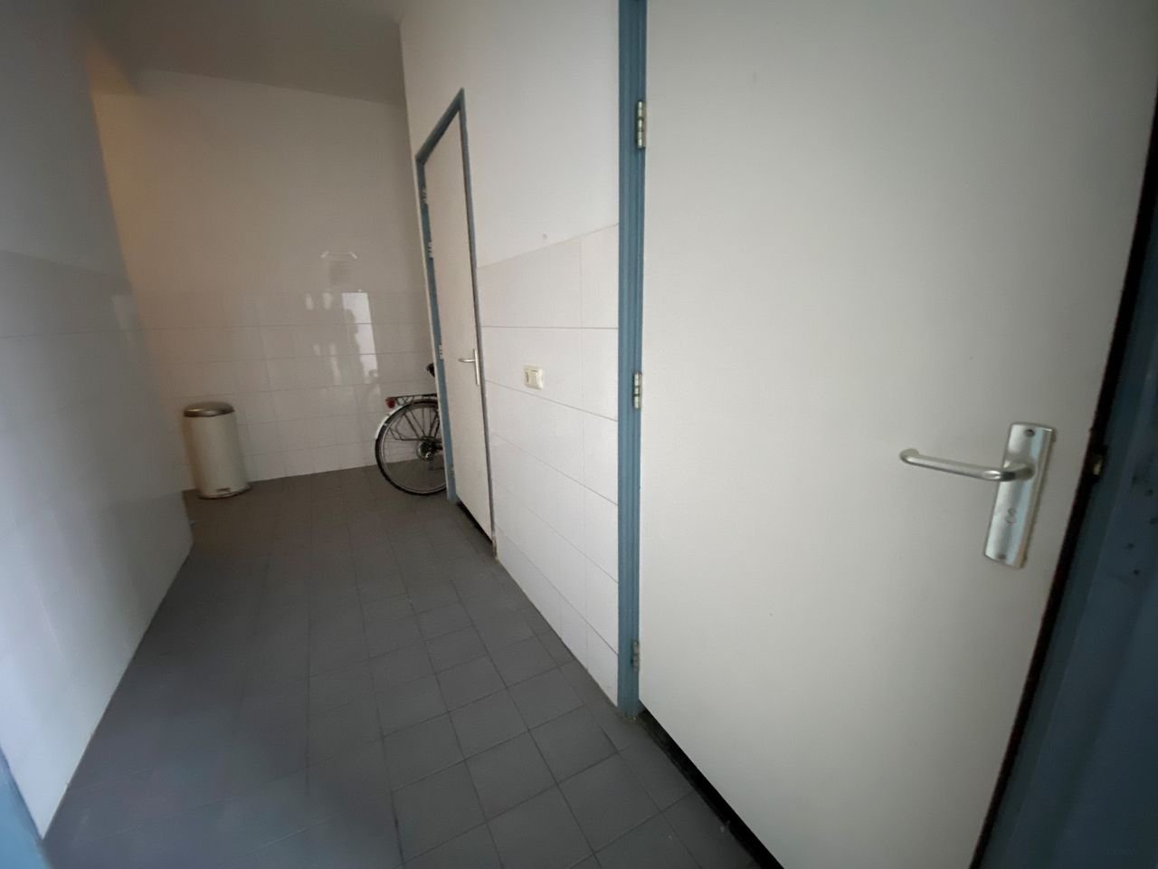 Ruime kamer (30 m²) met eigen keuken in centrum - Afbeelding 10