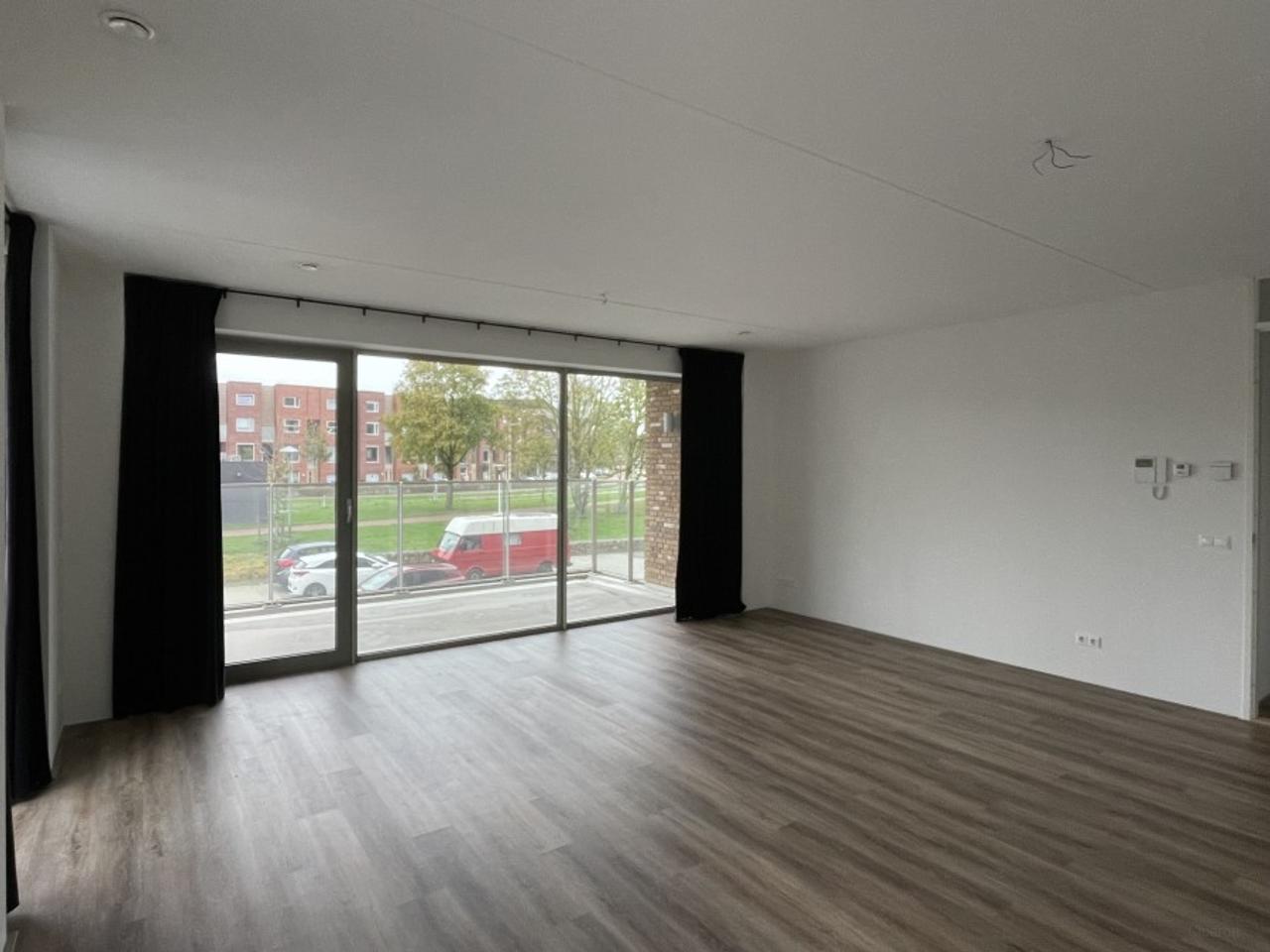 104 m² Apartment with 3 Bedrooms - Image 2