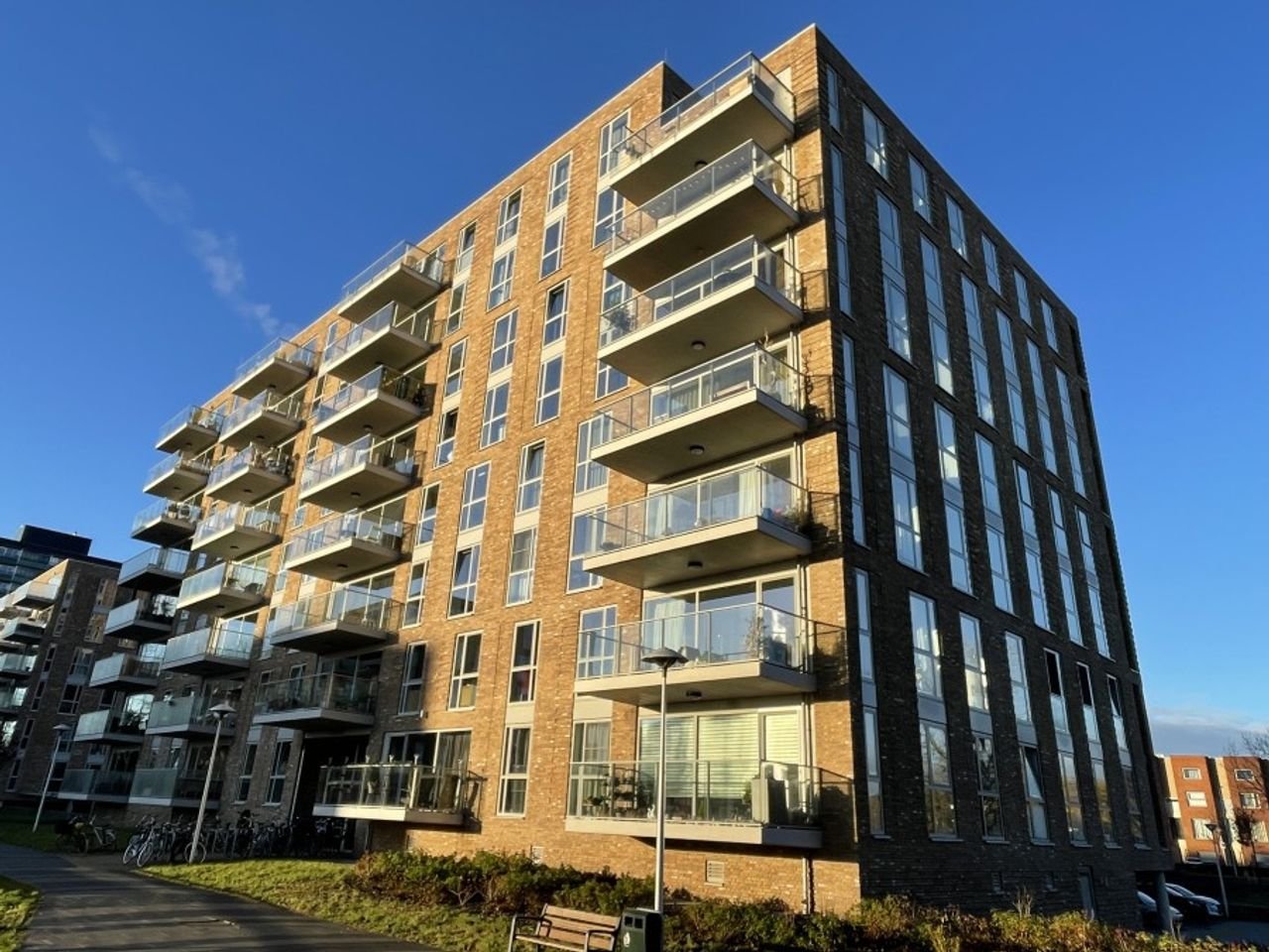 81m² appartement met parkeerplek - Afbeelding 1