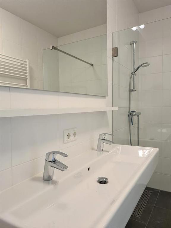 91m² Corner Apartment on the Vecht River - Image 15