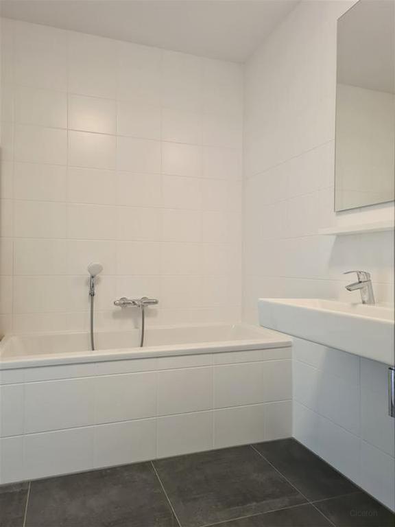 91m² Corner Apartment on the Vecht River - Image 17