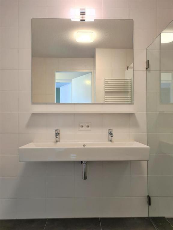 91m² Corner Apartment on the Vecht River - Image 16