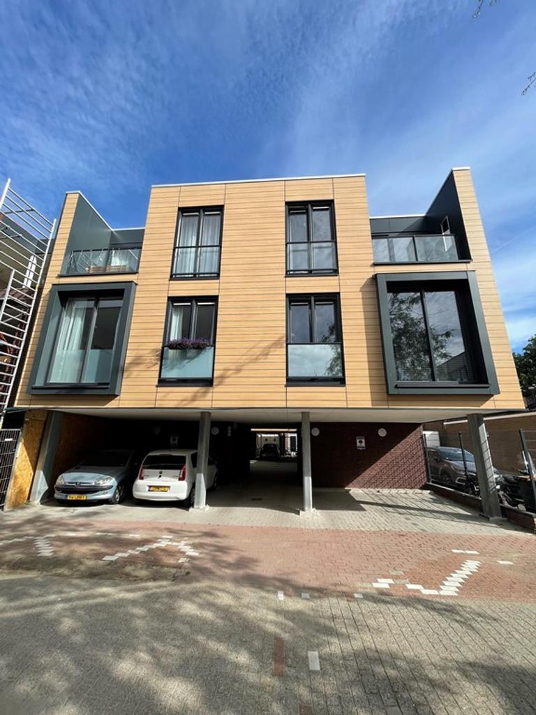 Nieuw 3-kamerappartement met balkon - Afbeelding 1