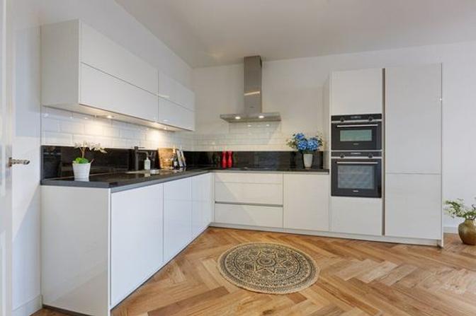 Ground-floor apartment with garden and 2 bedrooms - Image 6