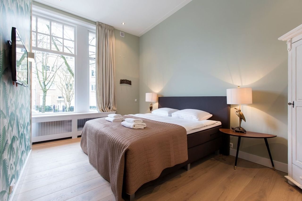 Furnished corner apartment of 79 m² in the Museum Quarter - Image 9