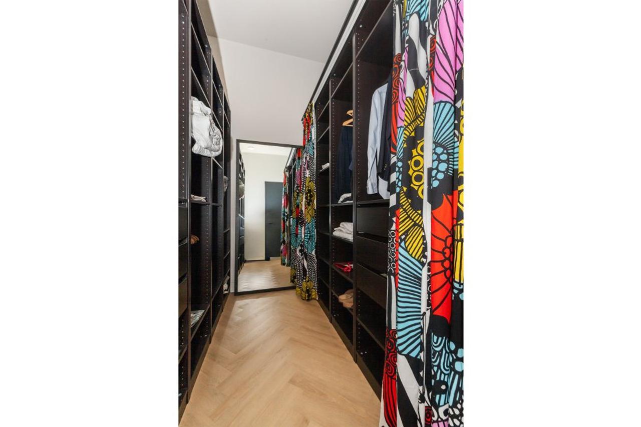Licht 101m² appartement met weids uitzicht - Afbeelding 18