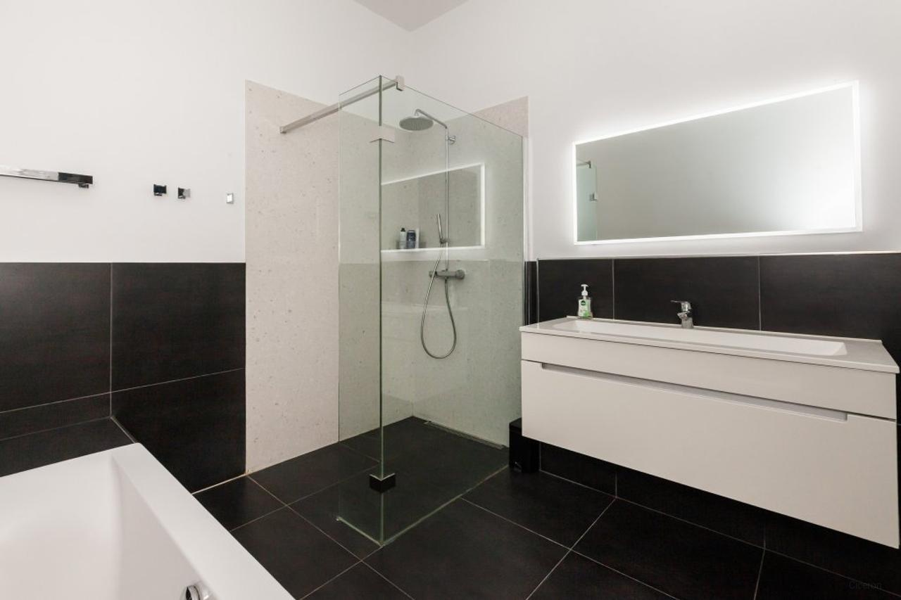 Licht 101m² appartement met weids uitzicht - Afbeelding 21