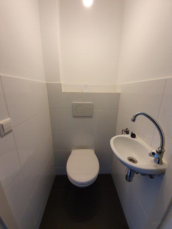 3-Bedroom Apartment on Amstelkade - Image 22