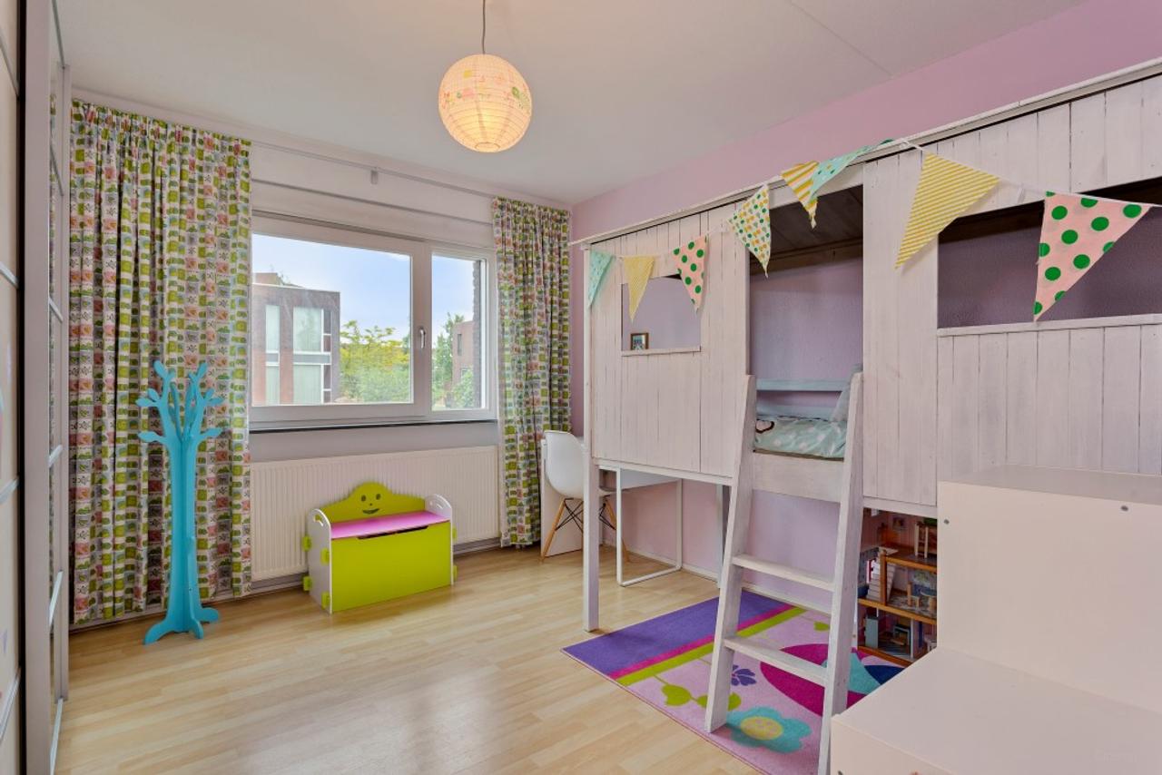 Spacious house (160m²) near ASML and International School - Image 10