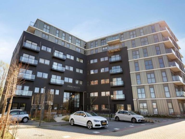 Nieuw 3-kamerappartement met gym - Afbeelding 1