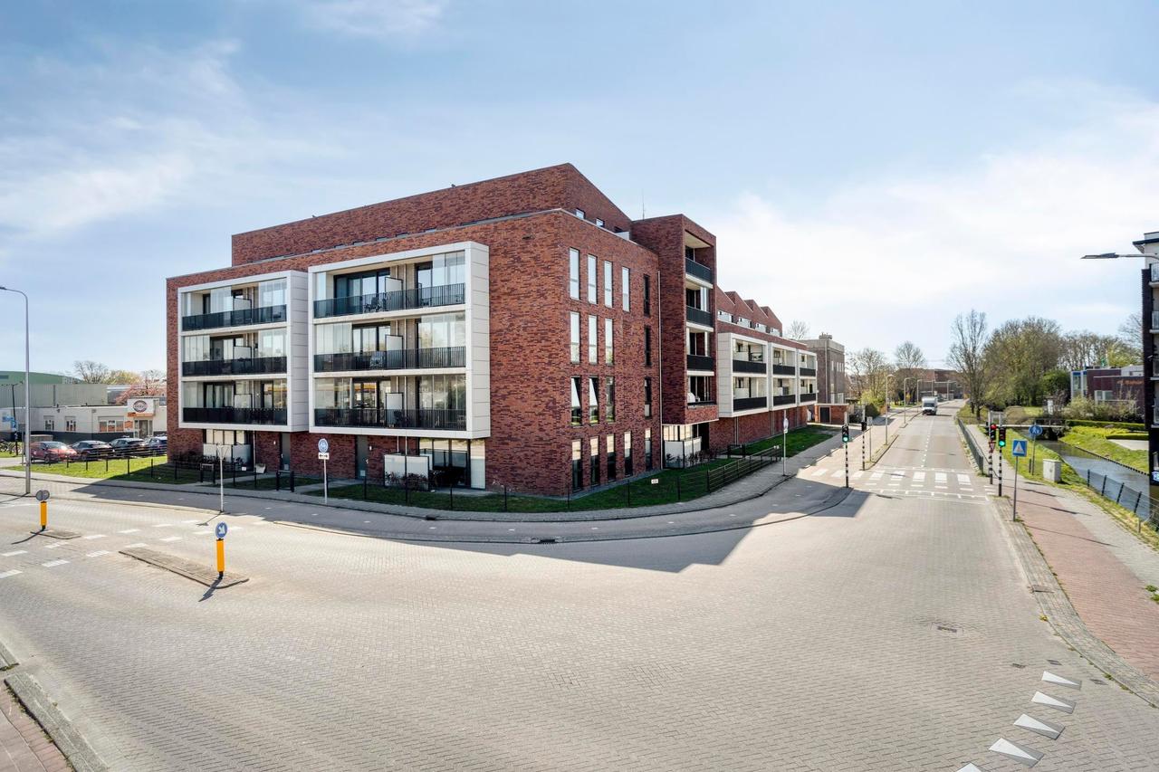 2-slaapkamerappartement met balkon - Afbeelding 1