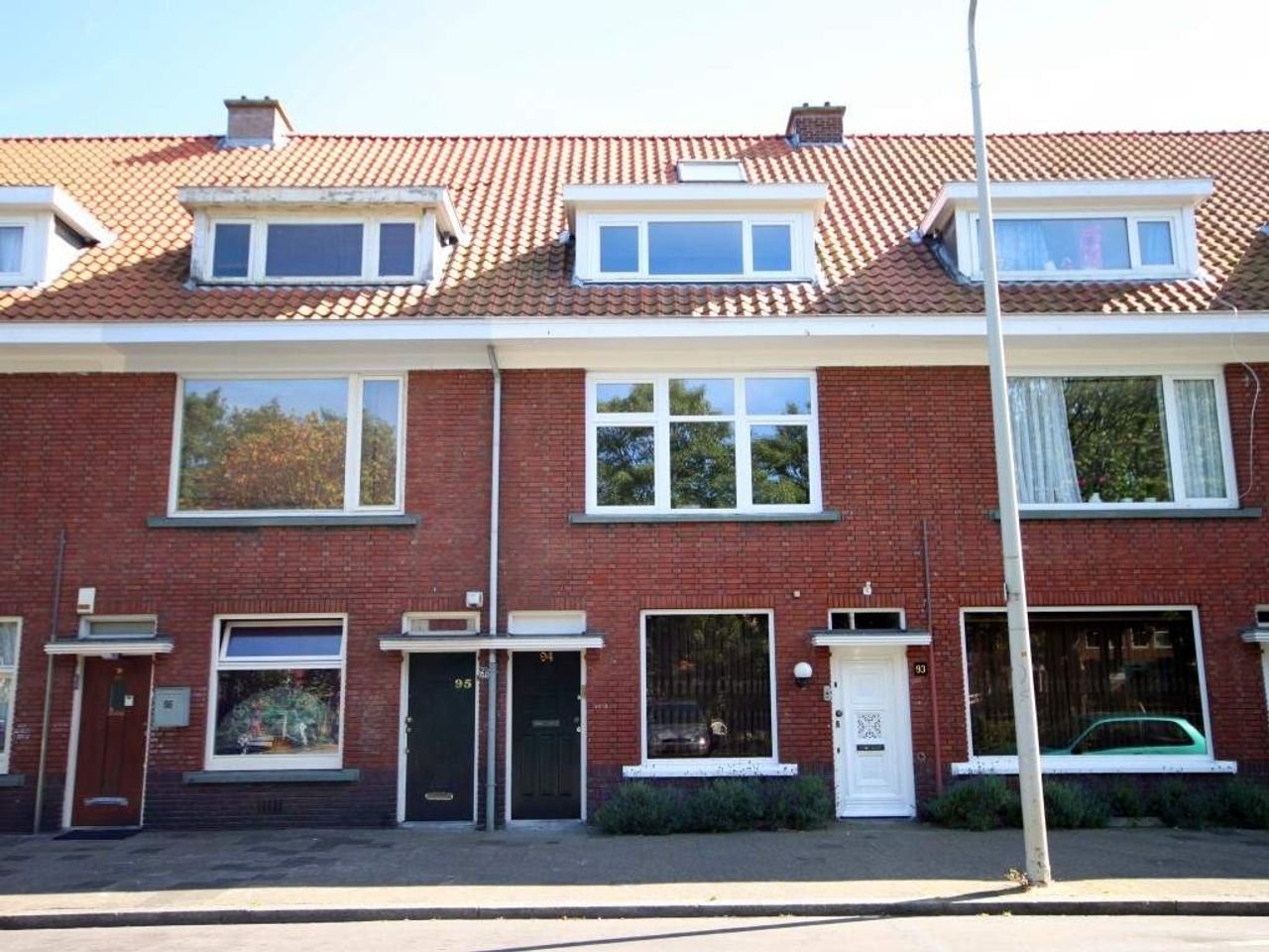 3-kamer woning met zonnig balkon op Zuid - Afbeelding 1