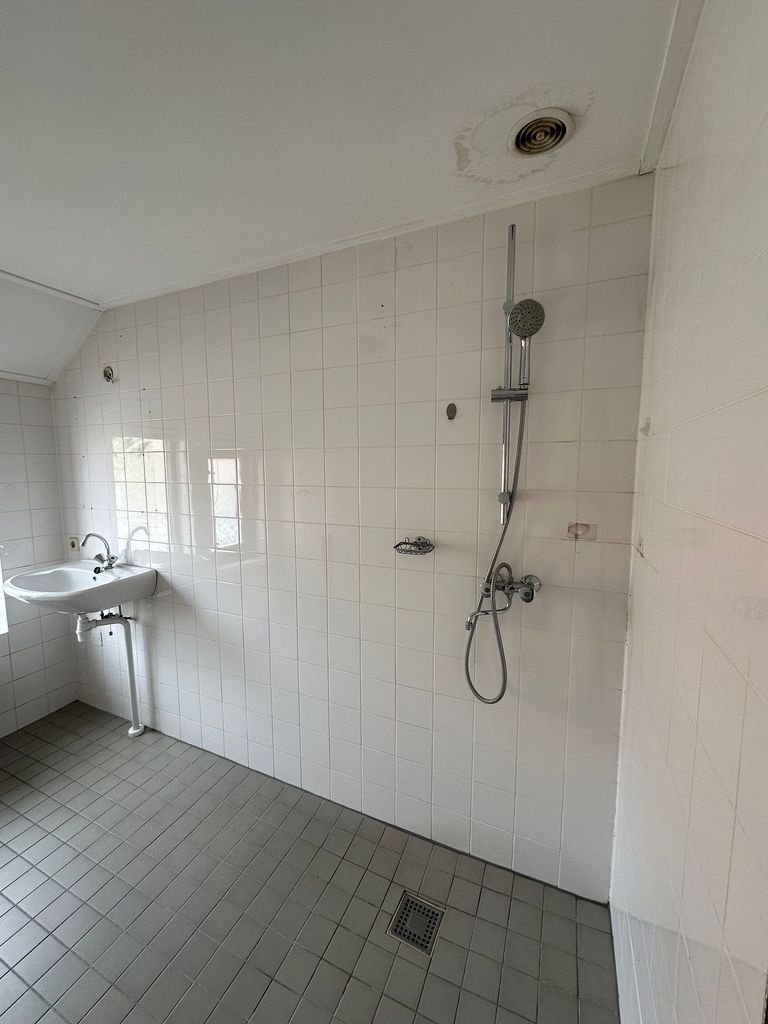 Live Directly in Arnhem: House with 3 Bedrooms - Image 2