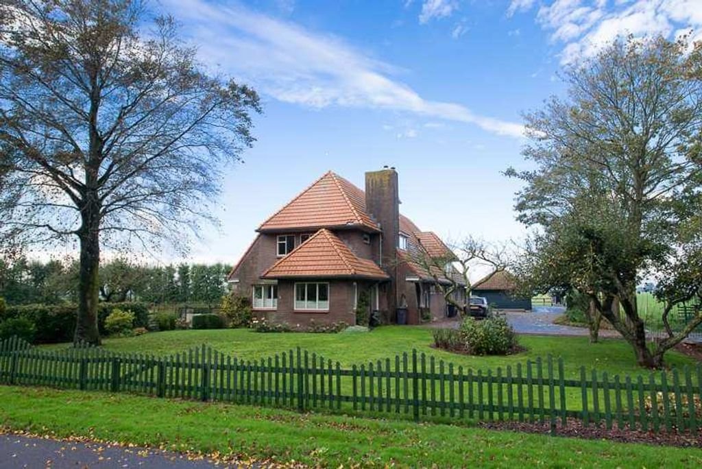 Statig voorhuis van villa in de Beemster - Afbeelding 1