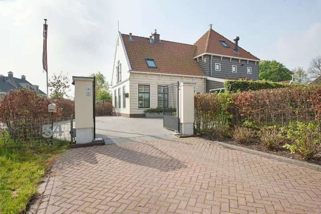 Vrijstaand modern landhuis in Broek in Waterland - Afbeelding 1