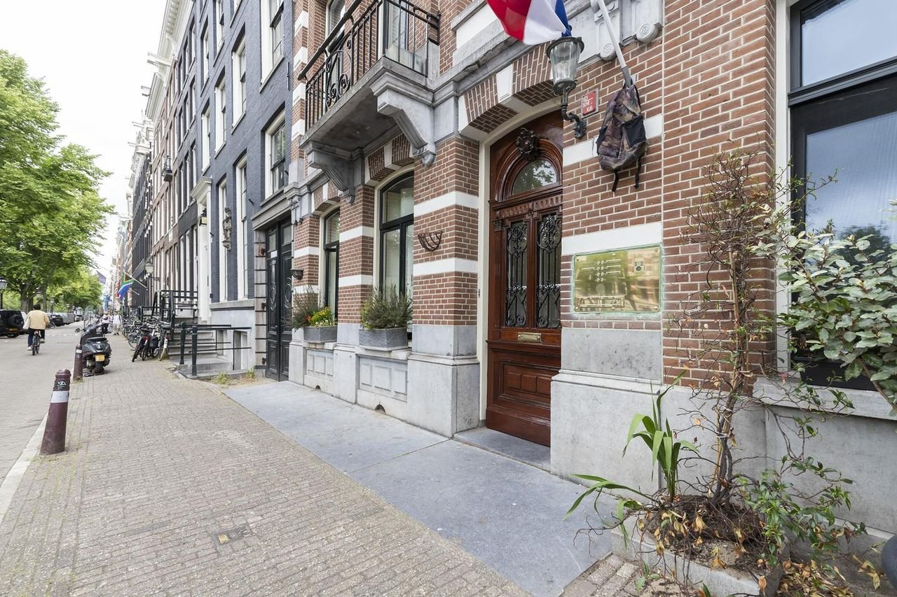 Apartment on Keizersgracht with lift and roof terrace - Image 3