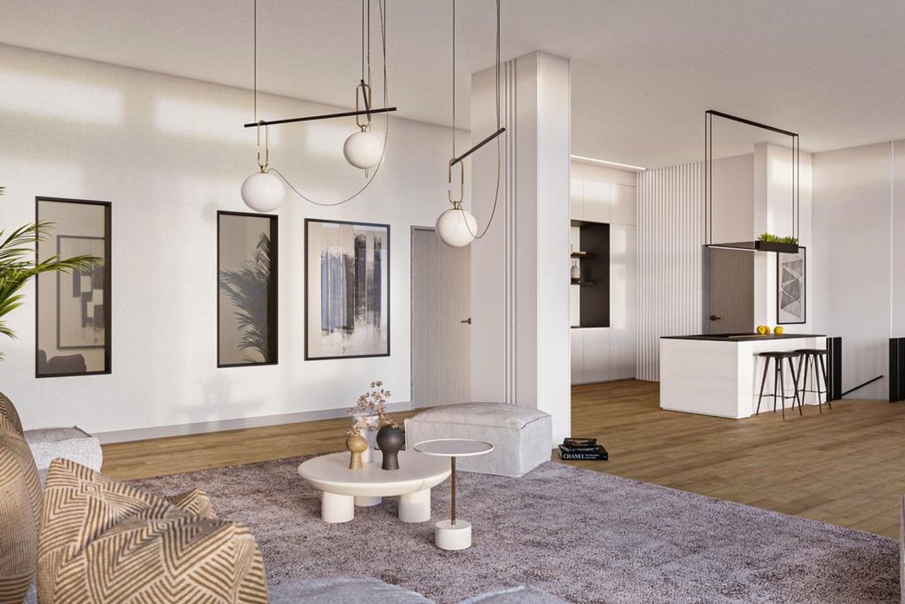 Spacious living behind the boulevard - Image 5