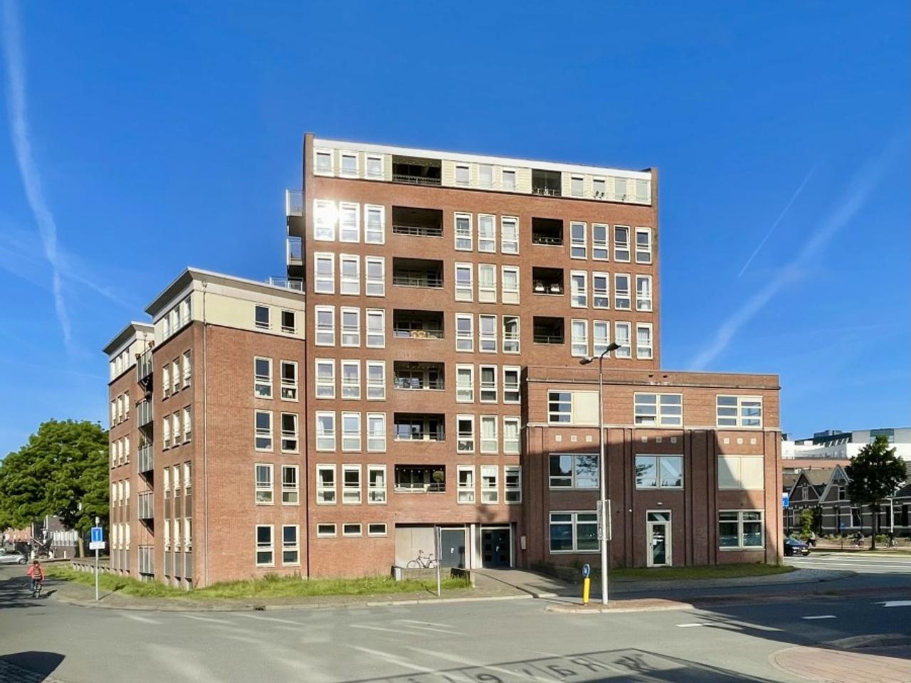 3-kamerappartement met balkon in Deventer - Afbeelding 1