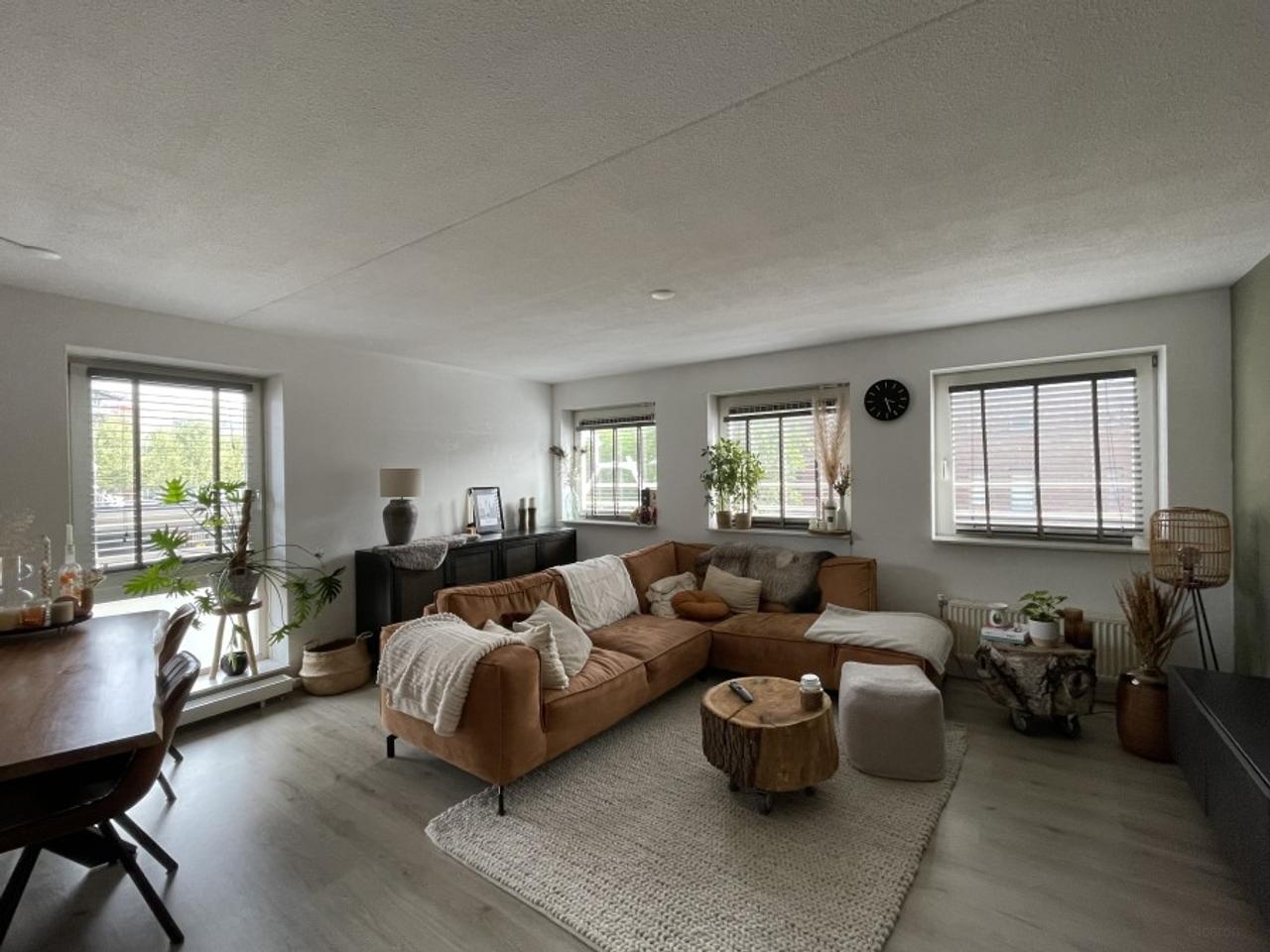 3-kamerappartement met balkon in Deventer - Afbeelding 2
