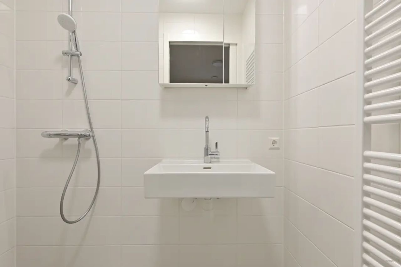 Modern and energy-efficient living near Laan van NOI station - Image 2