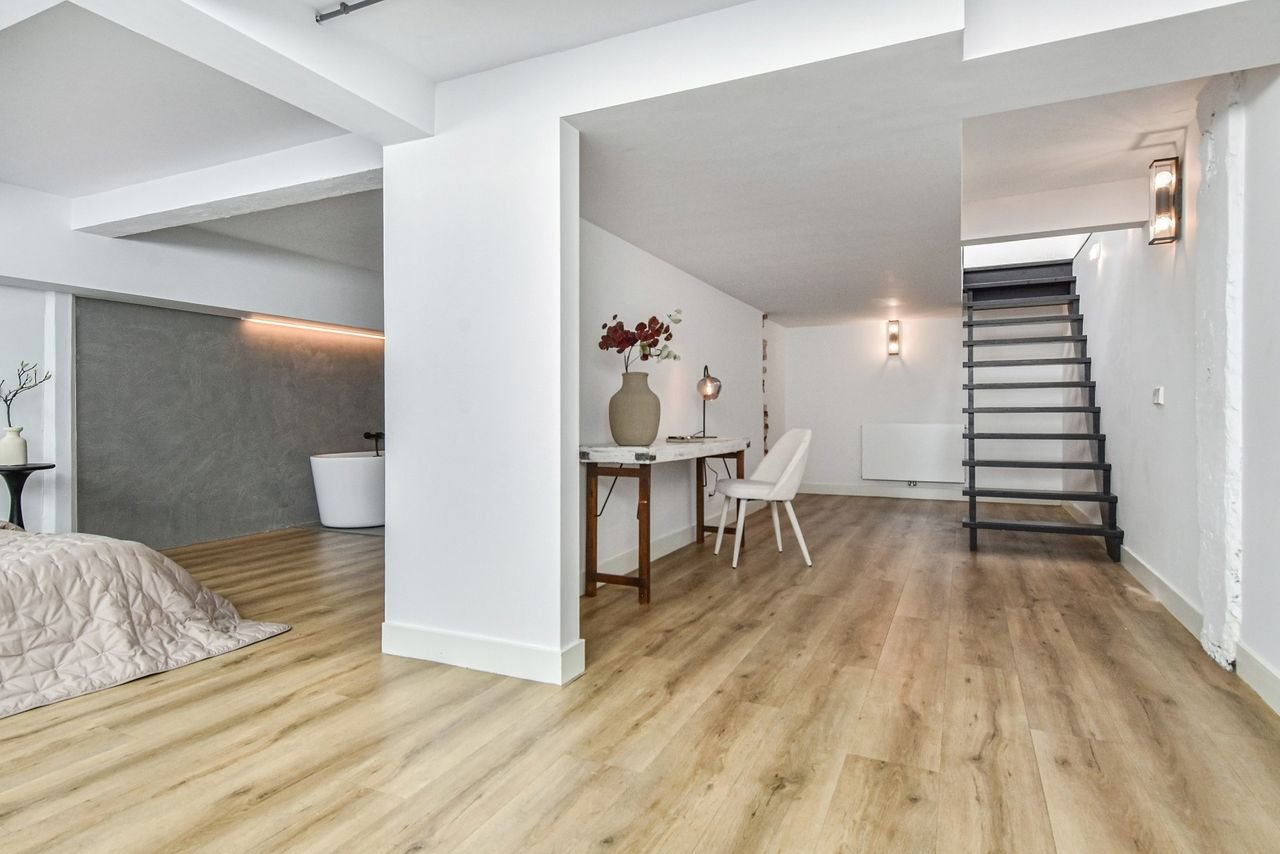 Double ground-floor apartment with southwest-facing garden - Image 30