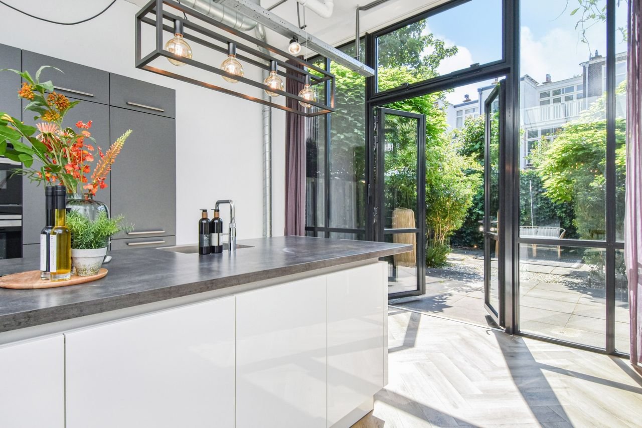 Double ground-floor apartment with southwest-facing garden - Image 20