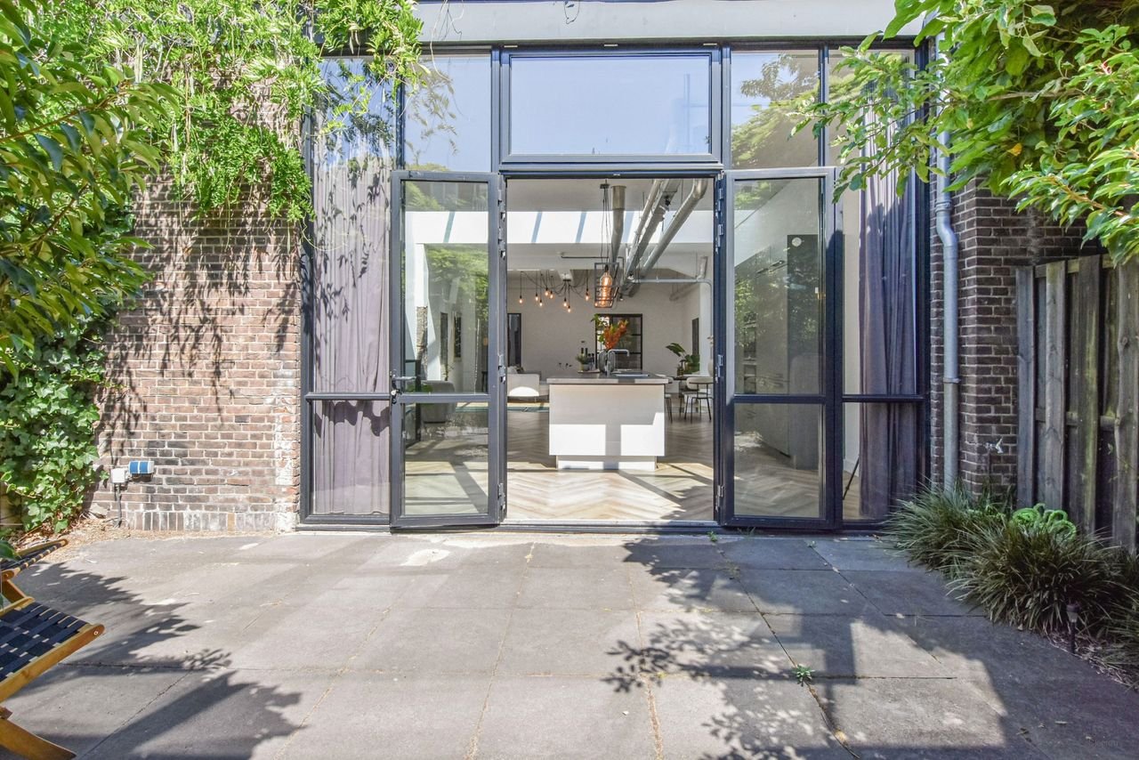 Double ground-floor apartment with southwest-facing garden - Image 23