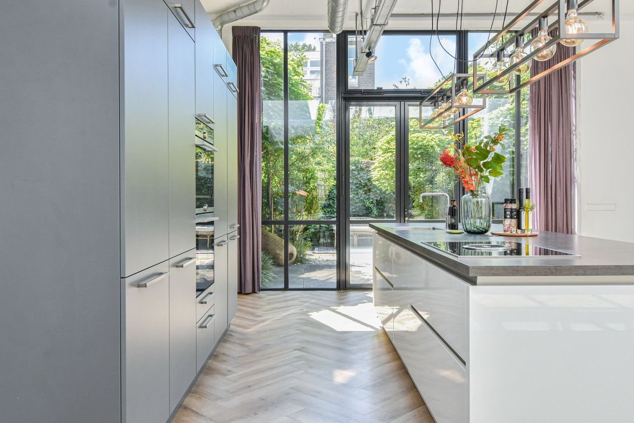 Double ground-floor apartment with southwest-facing garden - Image 21