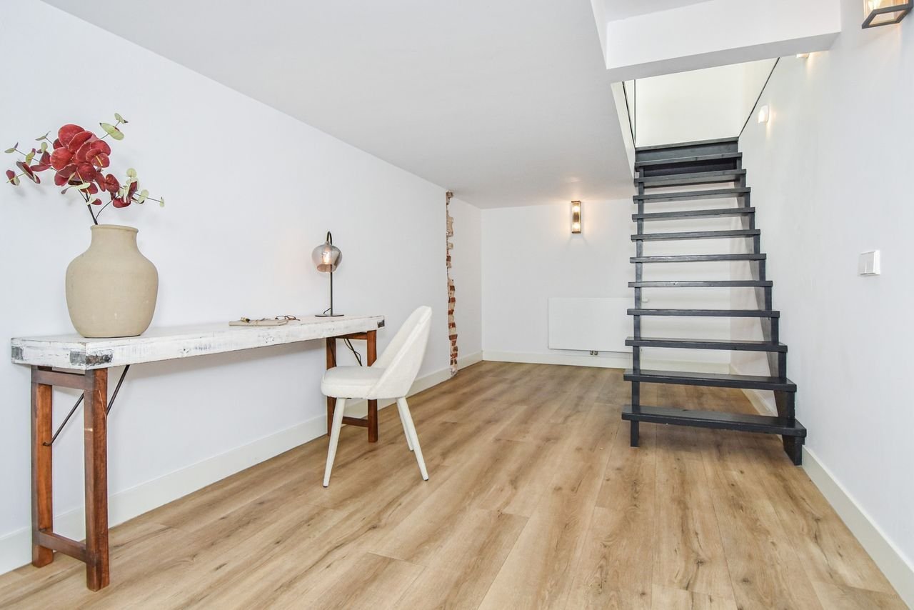 Double ground-floor apartment with southwest-facing garden - Image 27