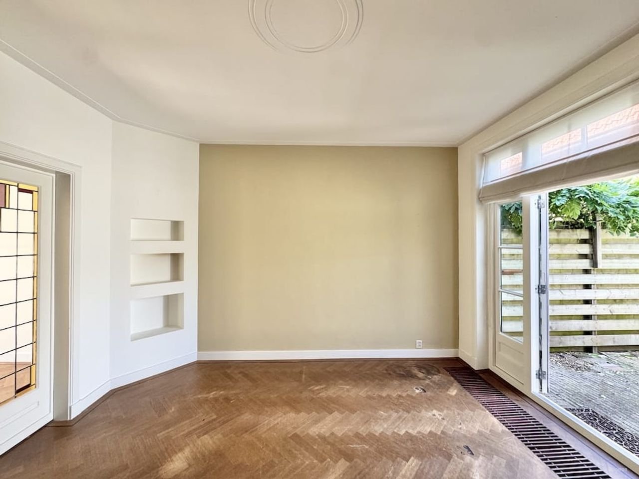 3-Bedroom Townhouse with Patio in Naarden - Image 8