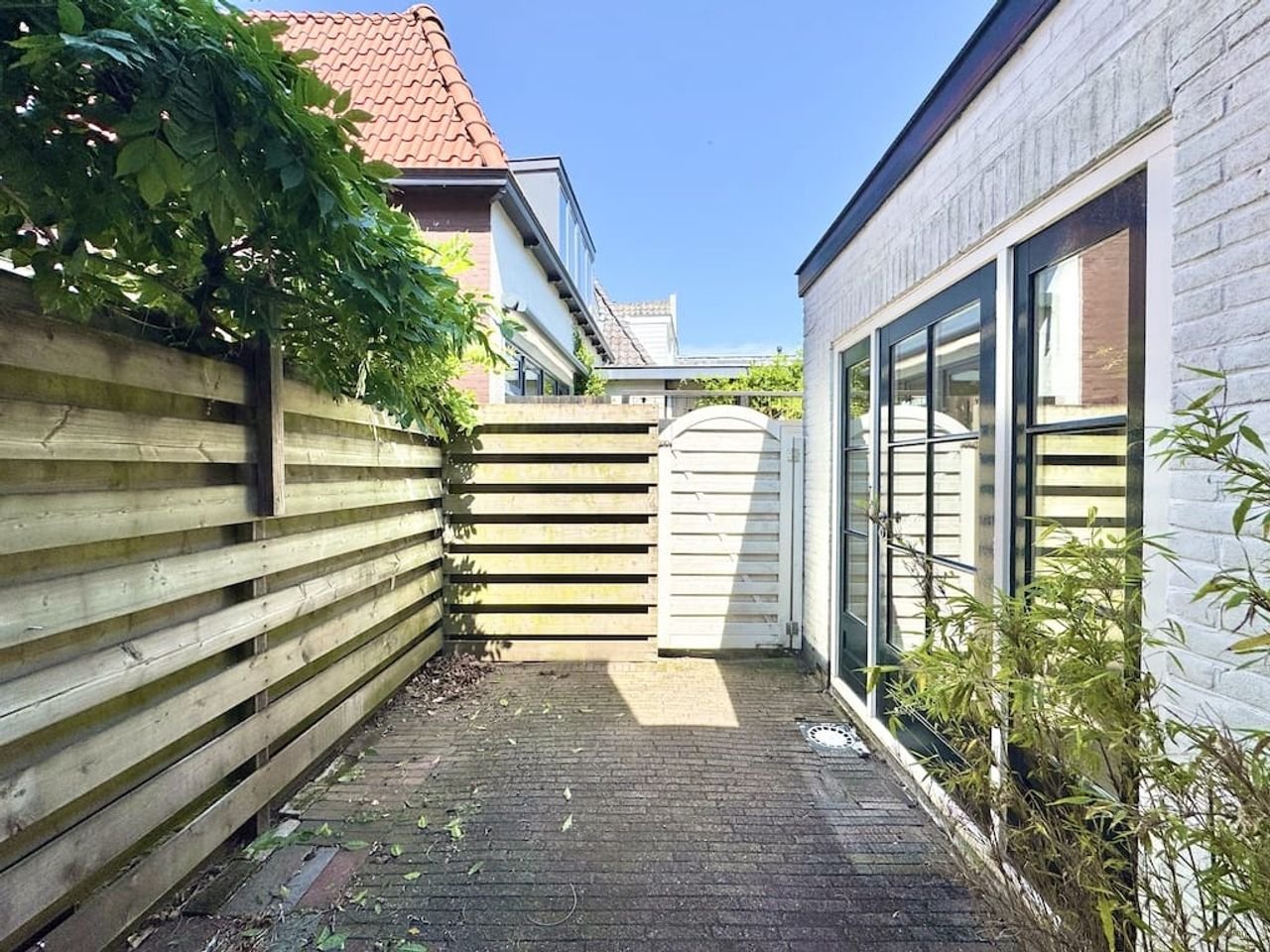3-Bedroom Townhouse with Patio in Naarden - Image 5