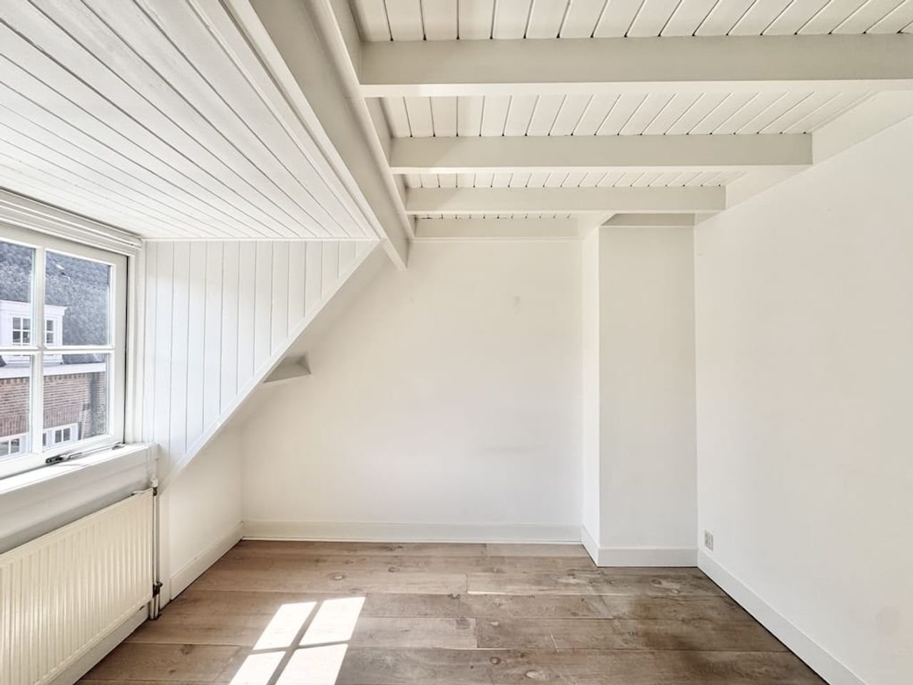 3-Bedroom Townhouse with Patio in Naarden - Image 11
