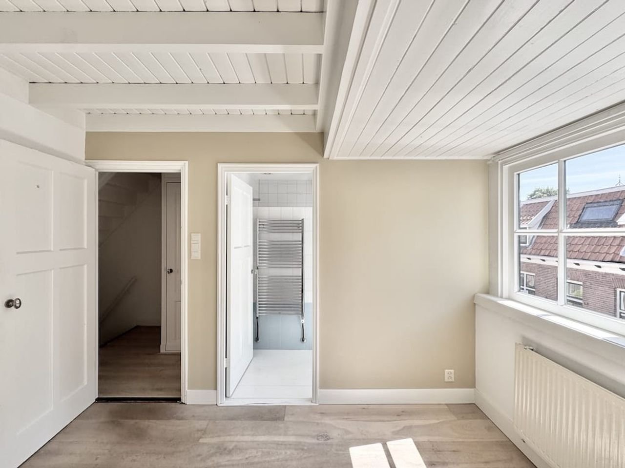 3-Bedroom Townhouse with Patio in Naarden - Image 12